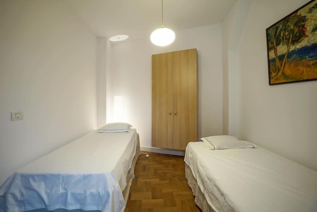 Central Apartment - Nido'S Area ブカレスト エクステリア 写真