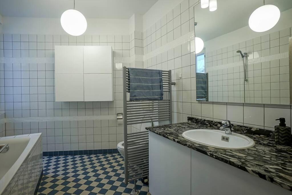 Central Apartment - Nido'S Area ブカレスト エクステリア 写真